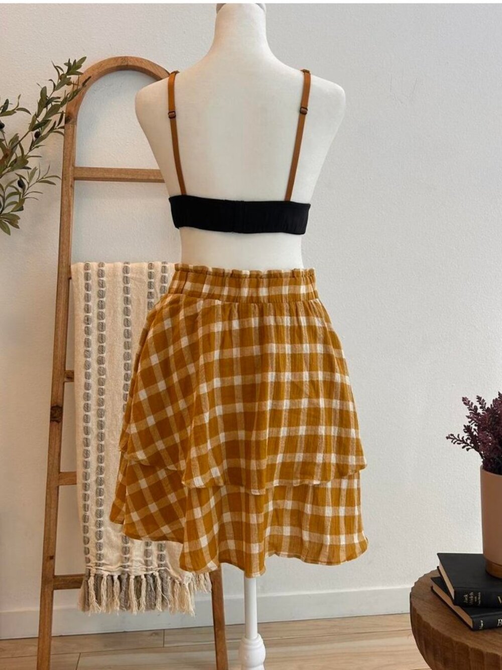 Show me your Mumu Ruffled skirt - Picture 2 of 6